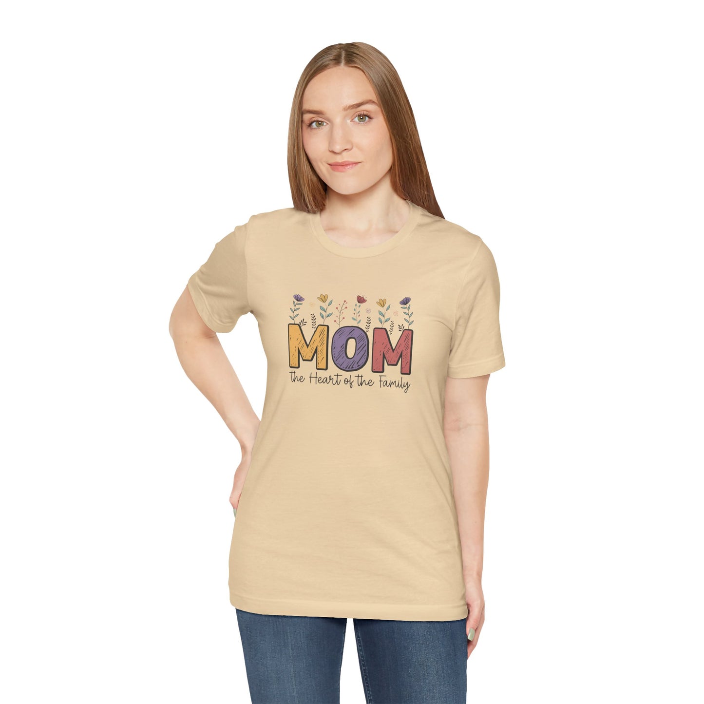 Motivational Shirts – Mom: The Heart of the Family Tee