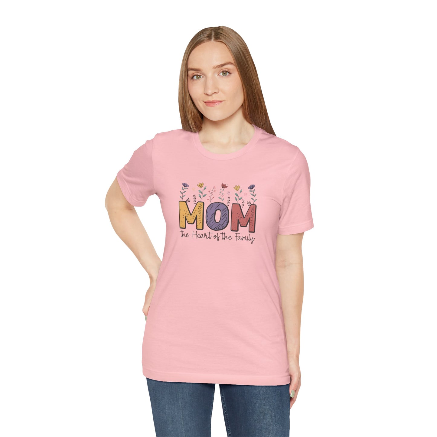 Motivational Shirts – Mom: The Heart of the Family Tee