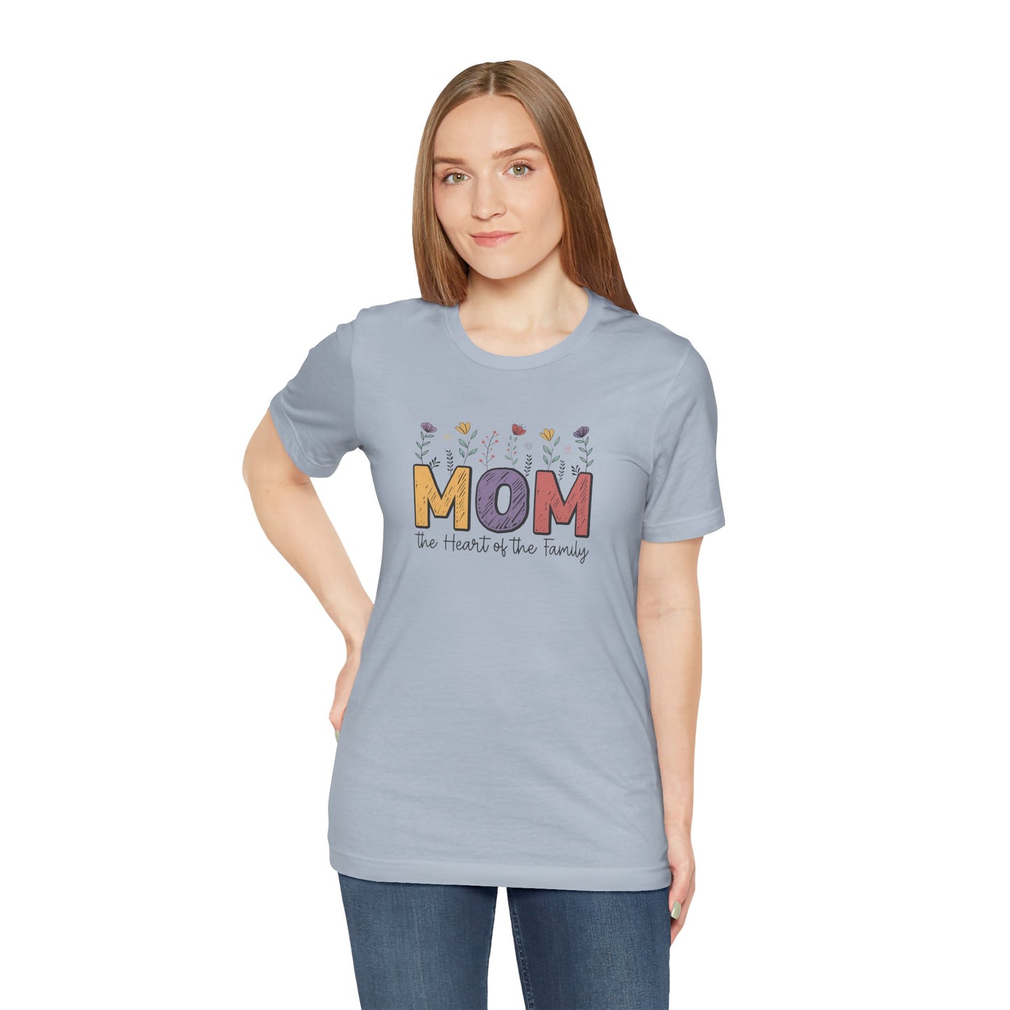 Motivational Shirts – Mom: The Heart of the Family Tee