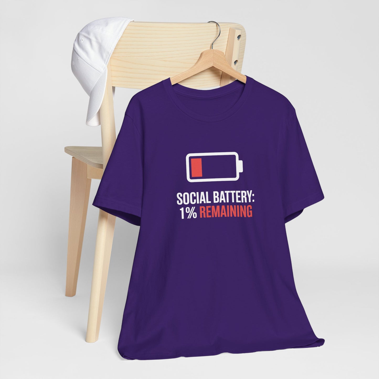 T-Shirt SOCIAL BATTERY: 1% Remaining T-Shirt – Funny Introvert Graphic Tee