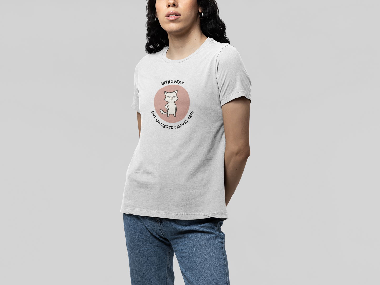 T-Shirt Introvert But Willing to Discuss Cats T-Shirt – Grumpy Cat Graphic Tee