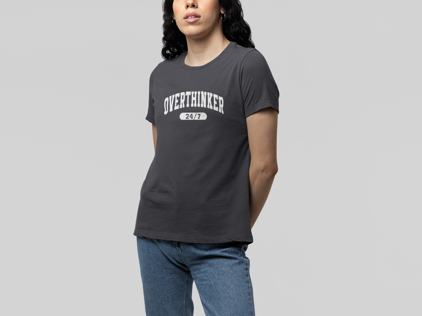 T-Shirt Overthinker 24/7 Shirt – Funny Distressed Collegiate Graphic Tee