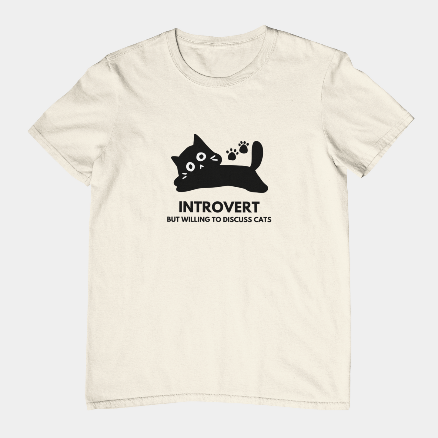 T-Shirt Introvert But Willing Discuss Cats T-Shirt – Funny Black Cat Shirt