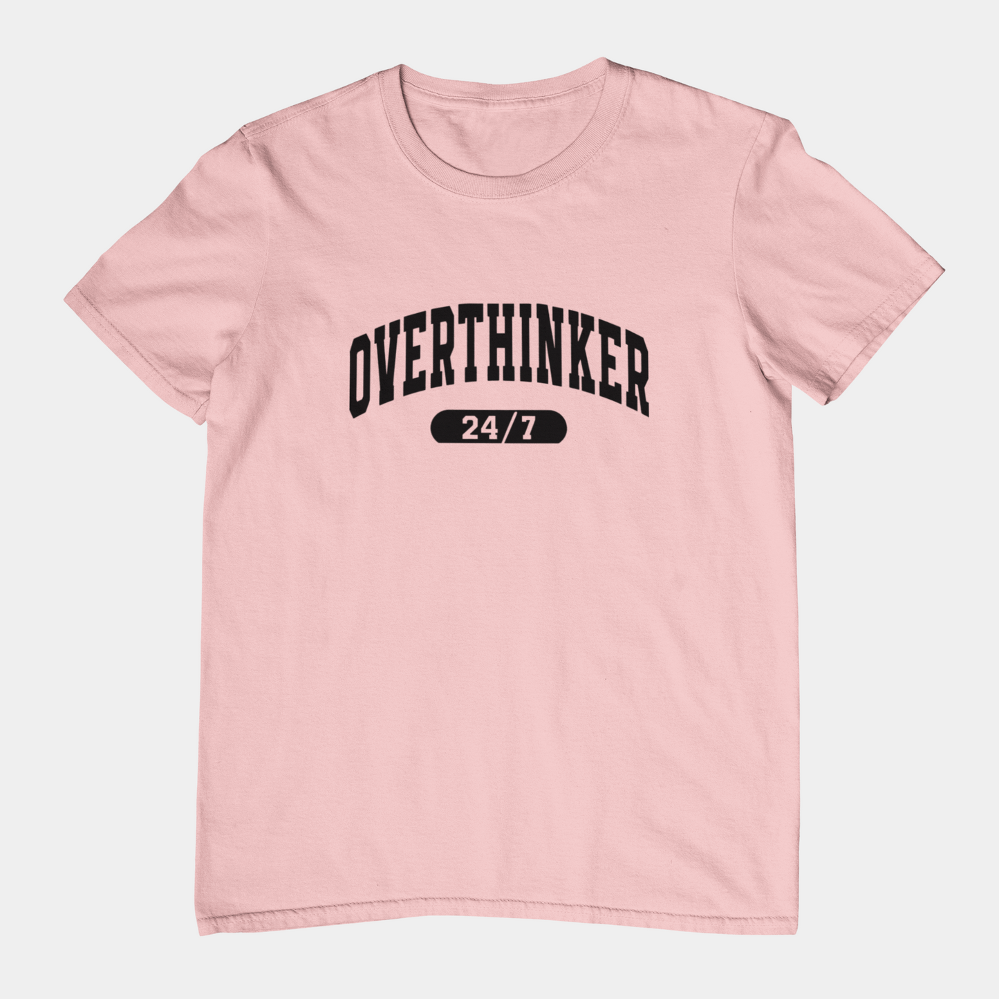 T-Shirt Overthinker 24/7 Shirt – Funny Distressed Collegiate Graphic Tee