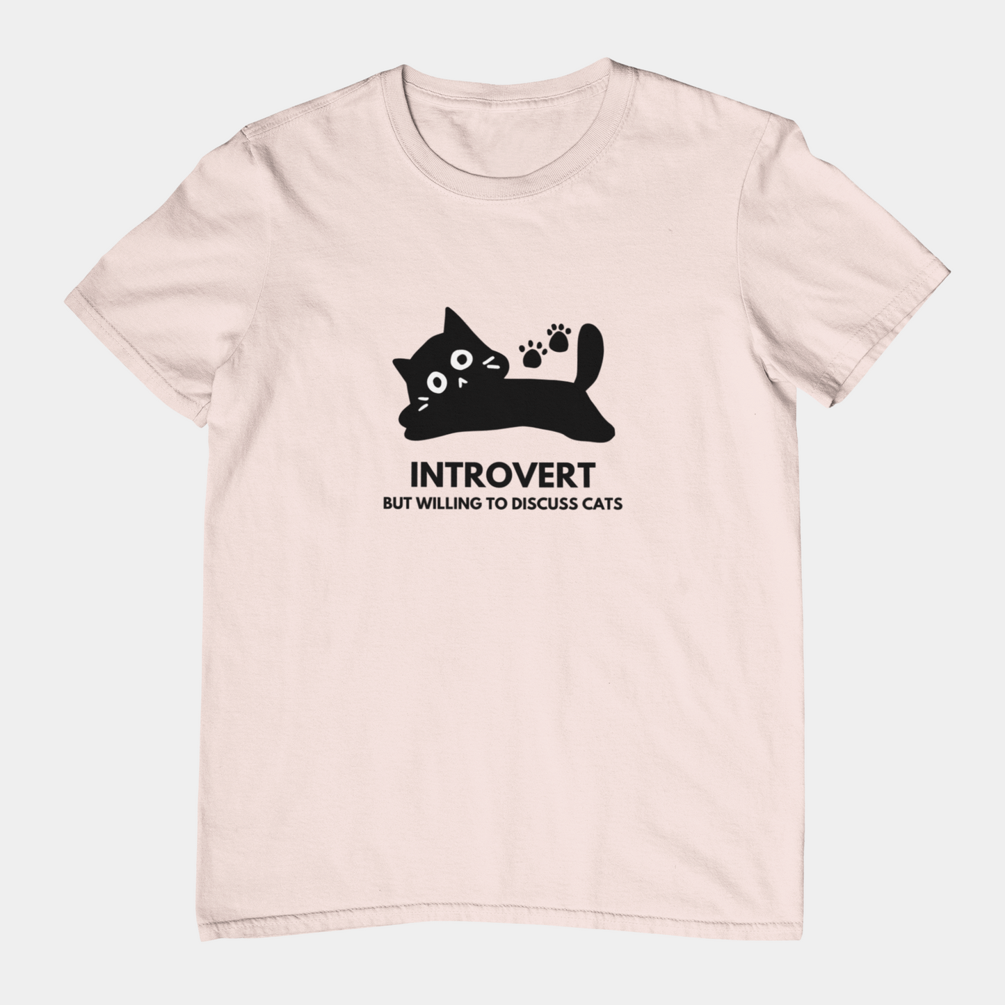 T-Shirt Introvert But Willing Discuss Cats T-Shirt – Funny Black Cat Shirt
