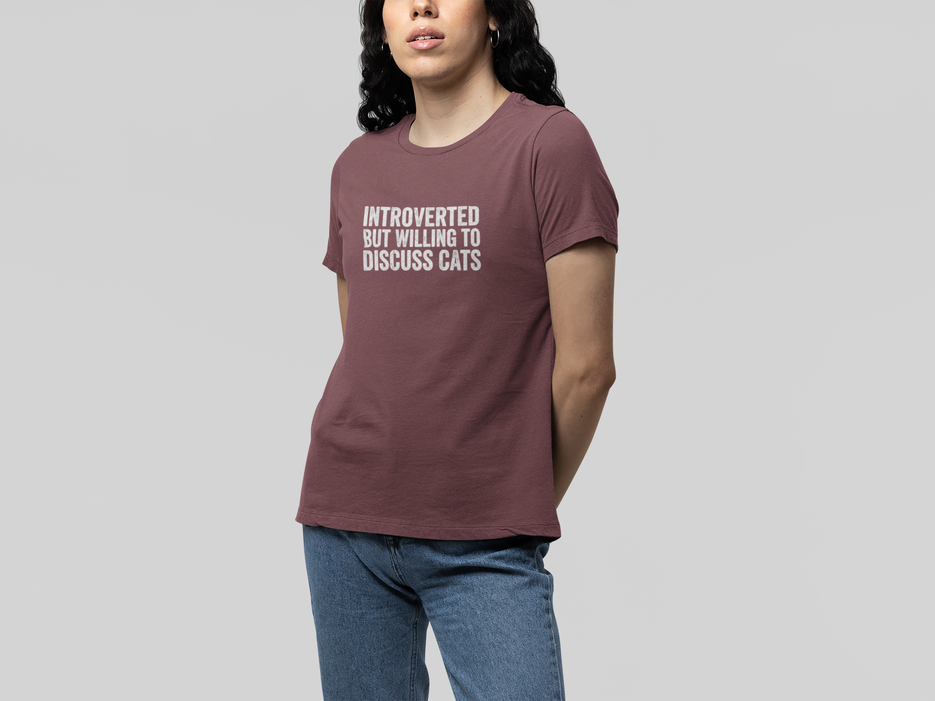 T-Shirt Introverted But Willing to Discuss Cats Shirt – Distressed Cat Tee