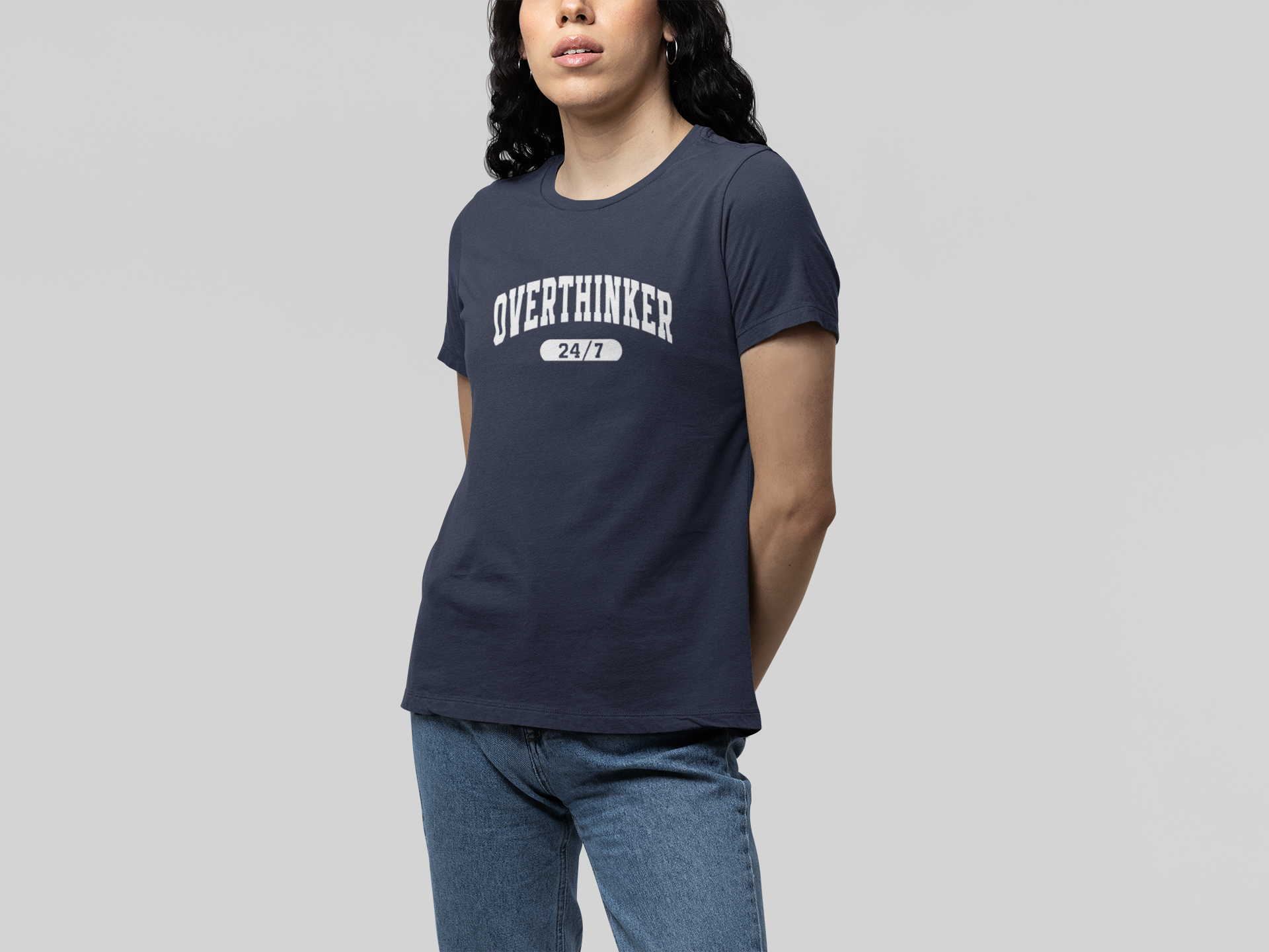 T-Shirt Overthinker 24/7 Shirt – Funny Distressed Collegiate Graphic Tee