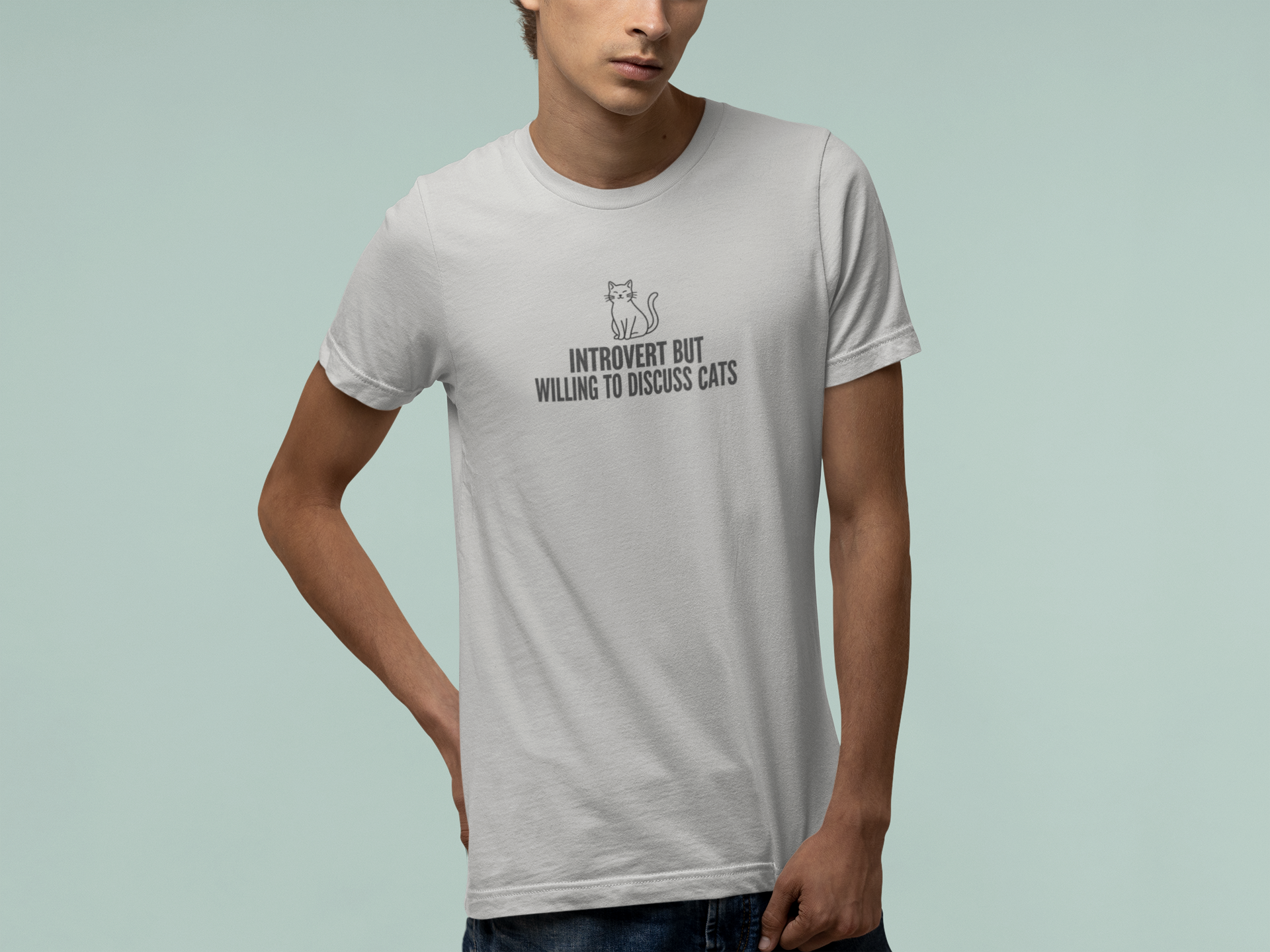 T-Shirt INTROVERT BUT WILLING TO DISCUSS CATS Funny Cat Lover T-Shirt
