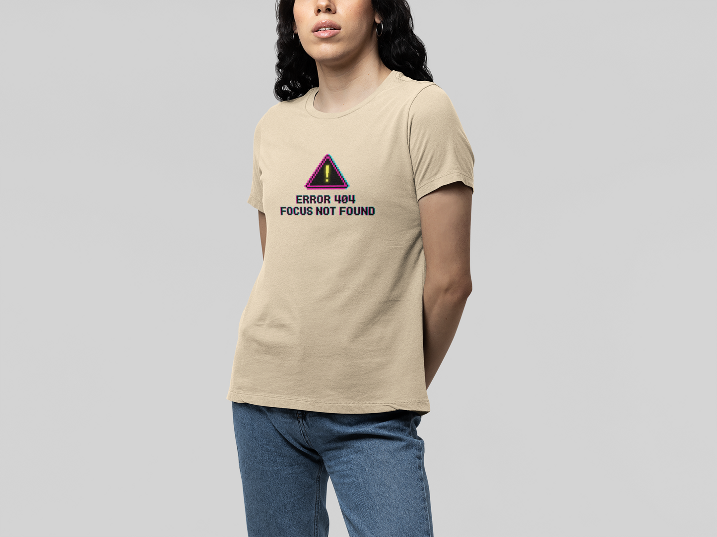 T-Shirt ERROR 404 FOCUS NOT FOUND T-Shirt – Funny Pixel Glitch Graphic Tee