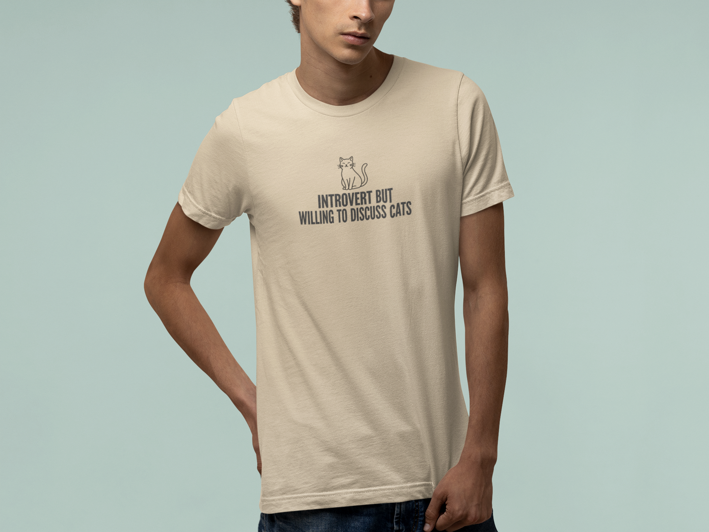 T-Shirt INTROVERT BUT WILLING TO DISCUSS CATS Funny Cat Lover T-Shirt
