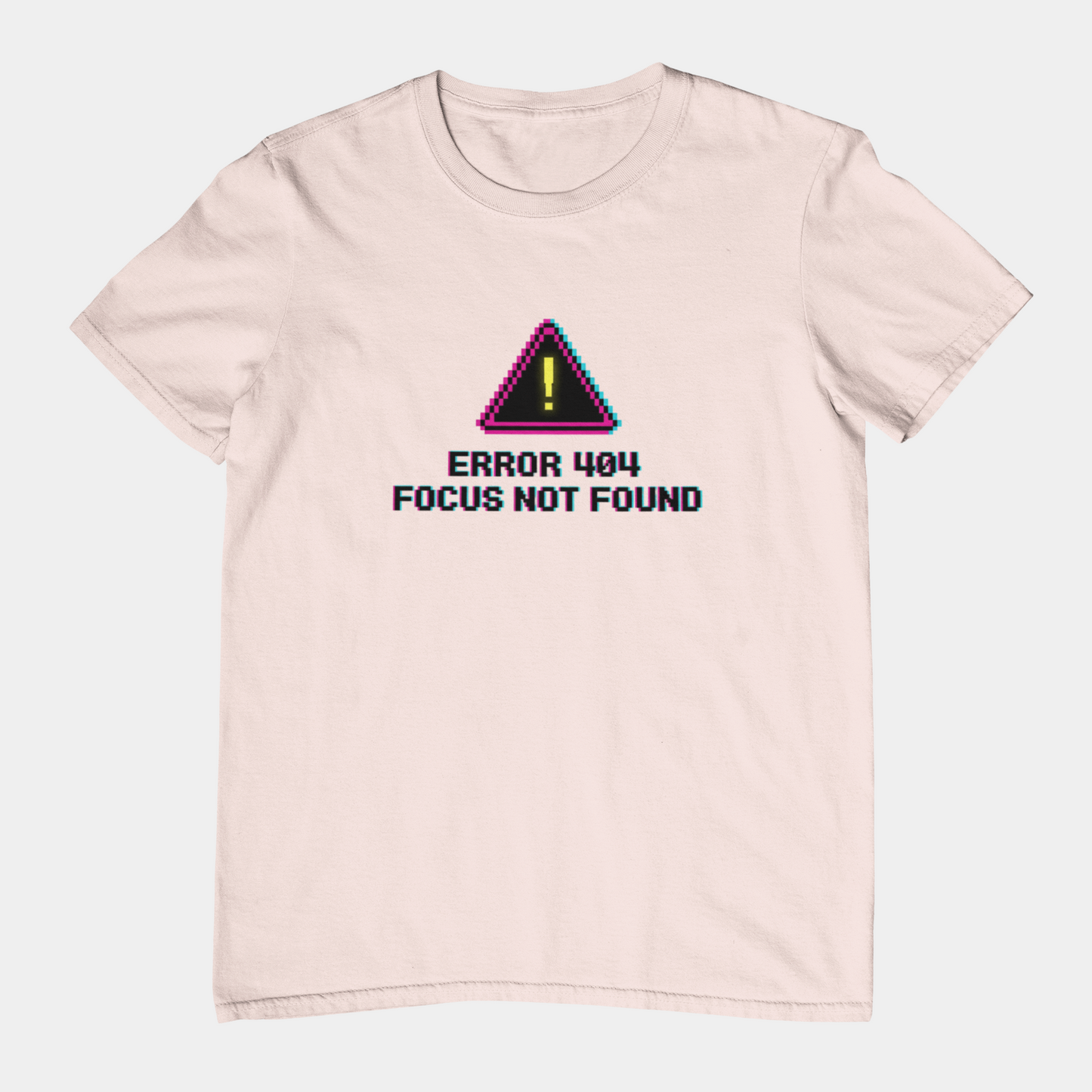 T-Shirt ERROR 404 FOCUS NOT FOUND T-Shirt – Funny Pixel Glitch Graphic Tee